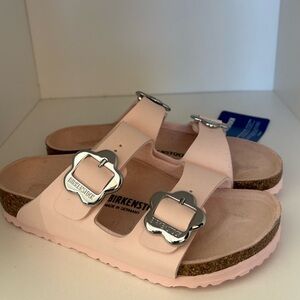 Girl’s Arizona Birkenstock Pink Sandals Size 1-1.5